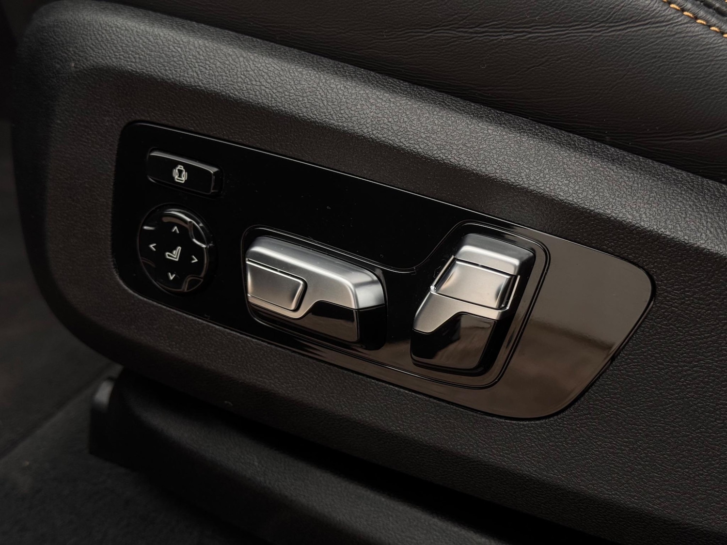 Used BMW x6 M 2023 for sale - 76562486: Photo 18