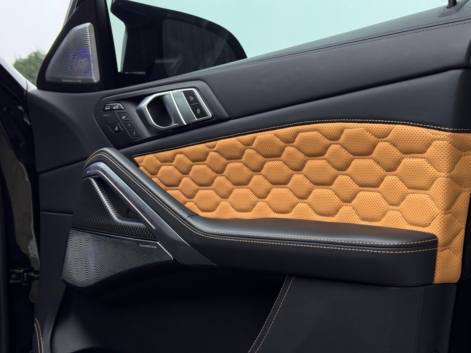 Used BMW x6 M 2023 for sale - 76562486: Photo 24