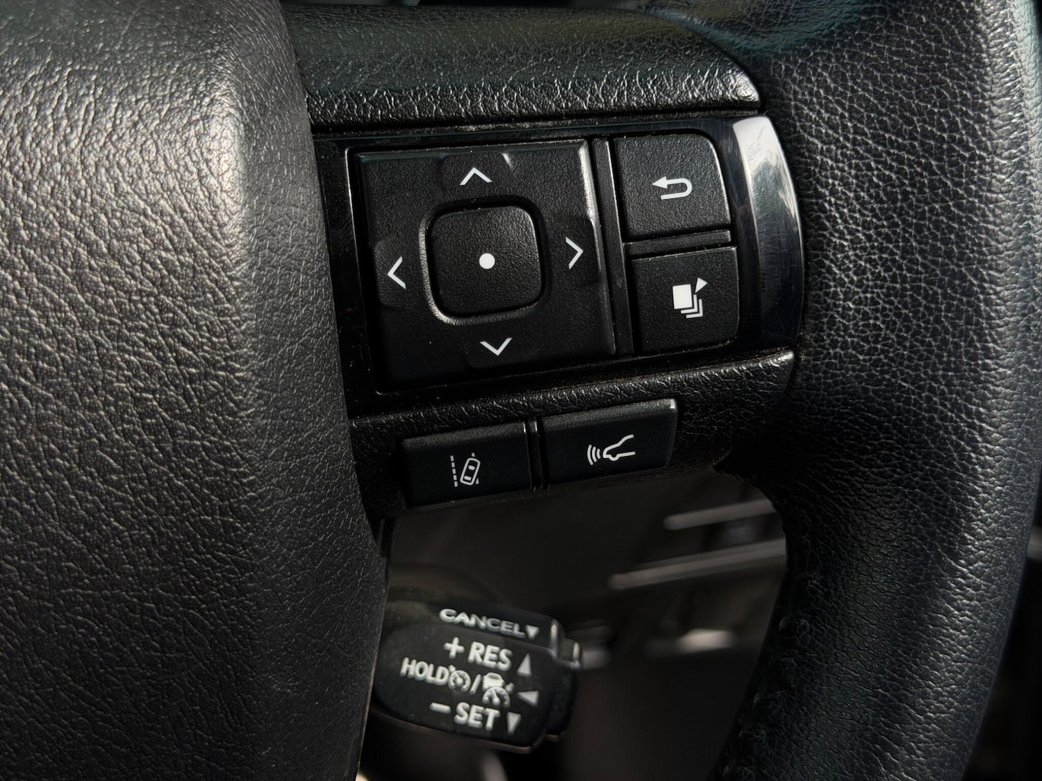 Used Toyota Hilux for sale - 78205460: Photo 18