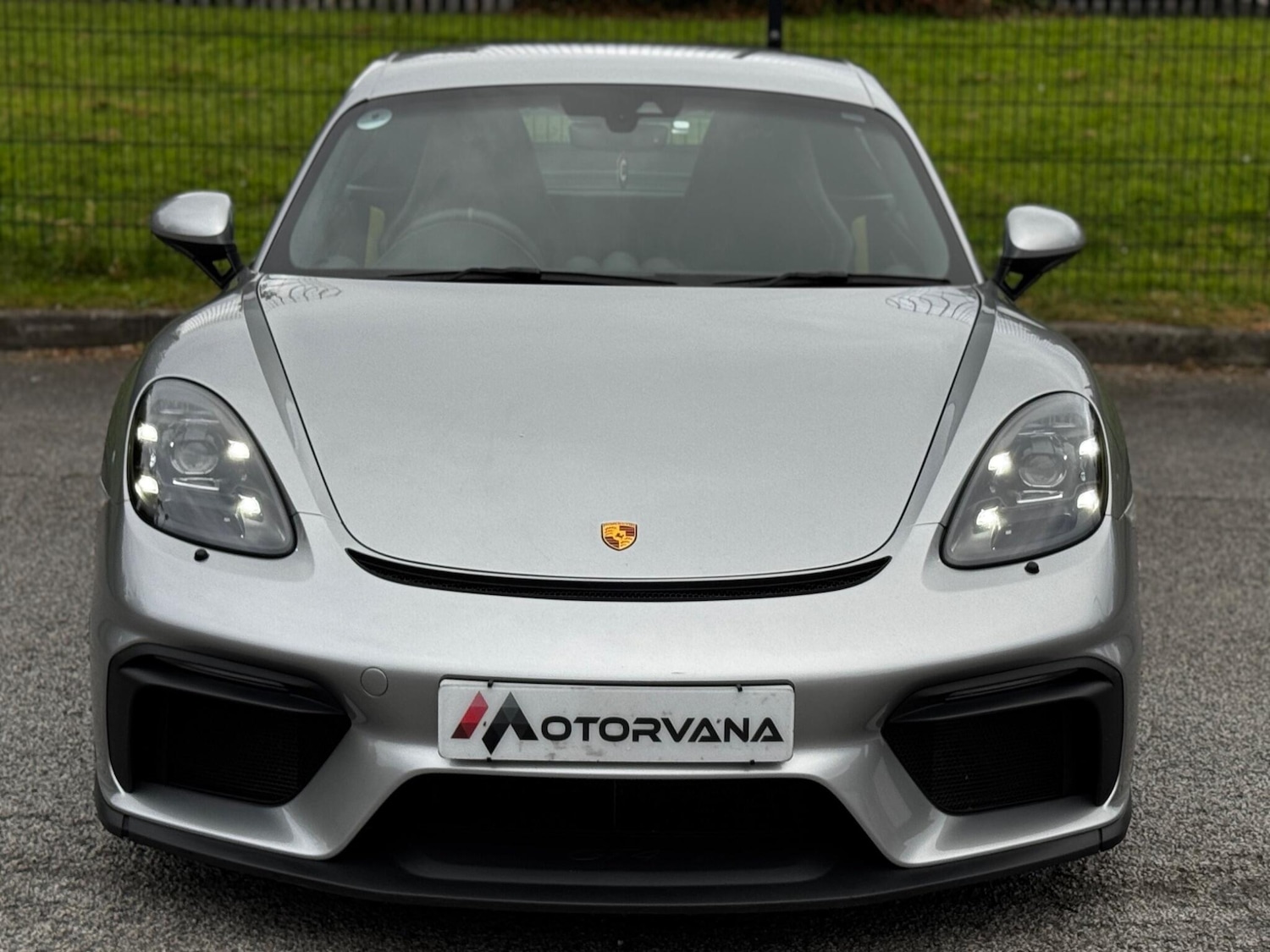 Used Porsche Cayman 2020 for sale - 76562529: Photo 2