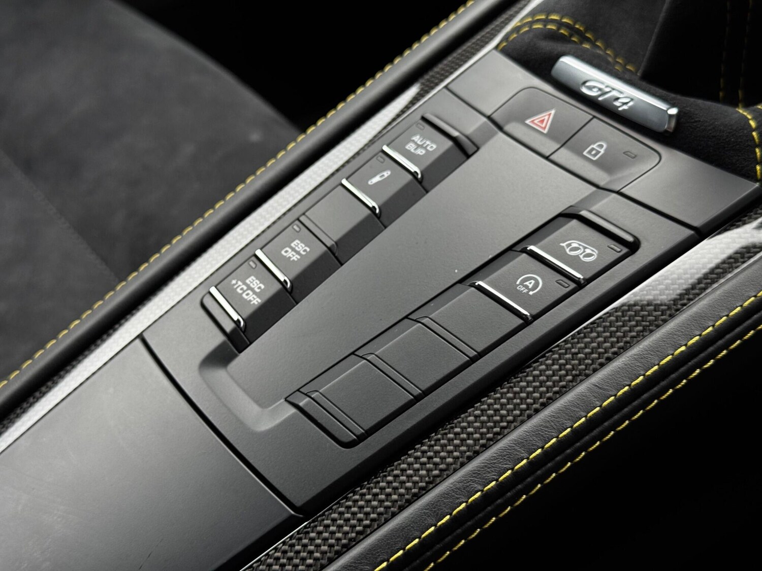 Used Porsche Cayman 2020 for sale - 76562529: Photo 38