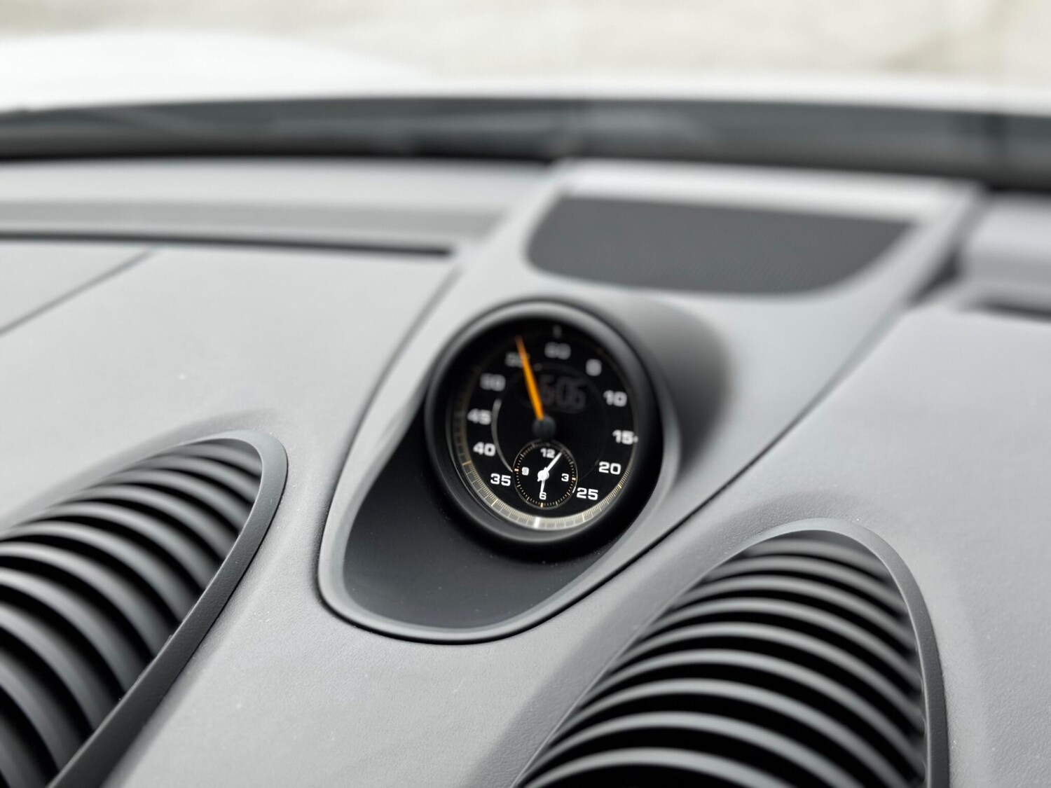 Used Porsche Cayman 2020 for sale - 76562529: Photo 41