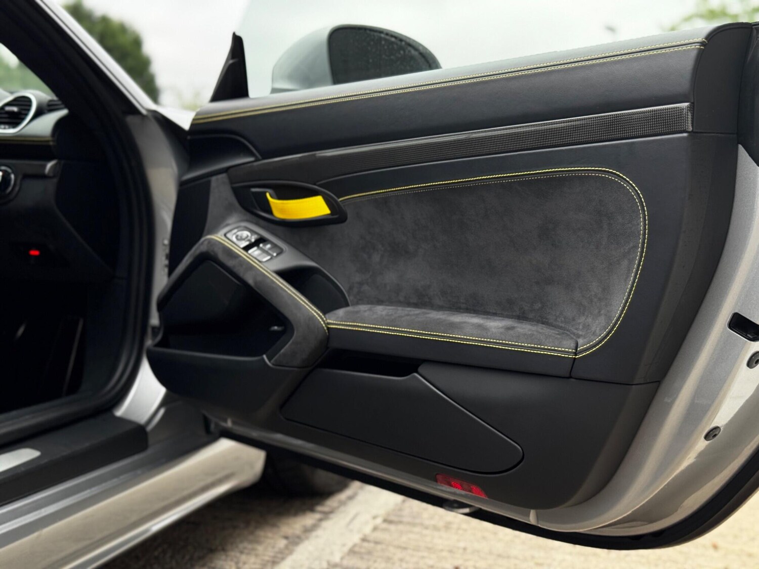 Used Porsche Cayman 2020 for sale - 76562529: Photo 46