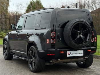 Used Land Rover Defender 2022 for sale - 79553057: Photo