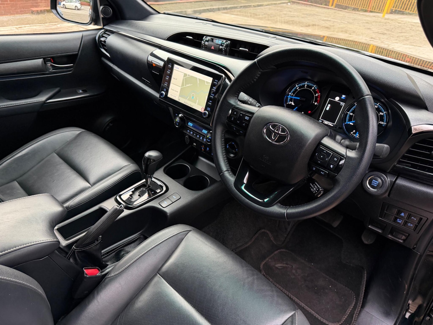 Used Toyota Hilux for sale - 77784475: Photo 17