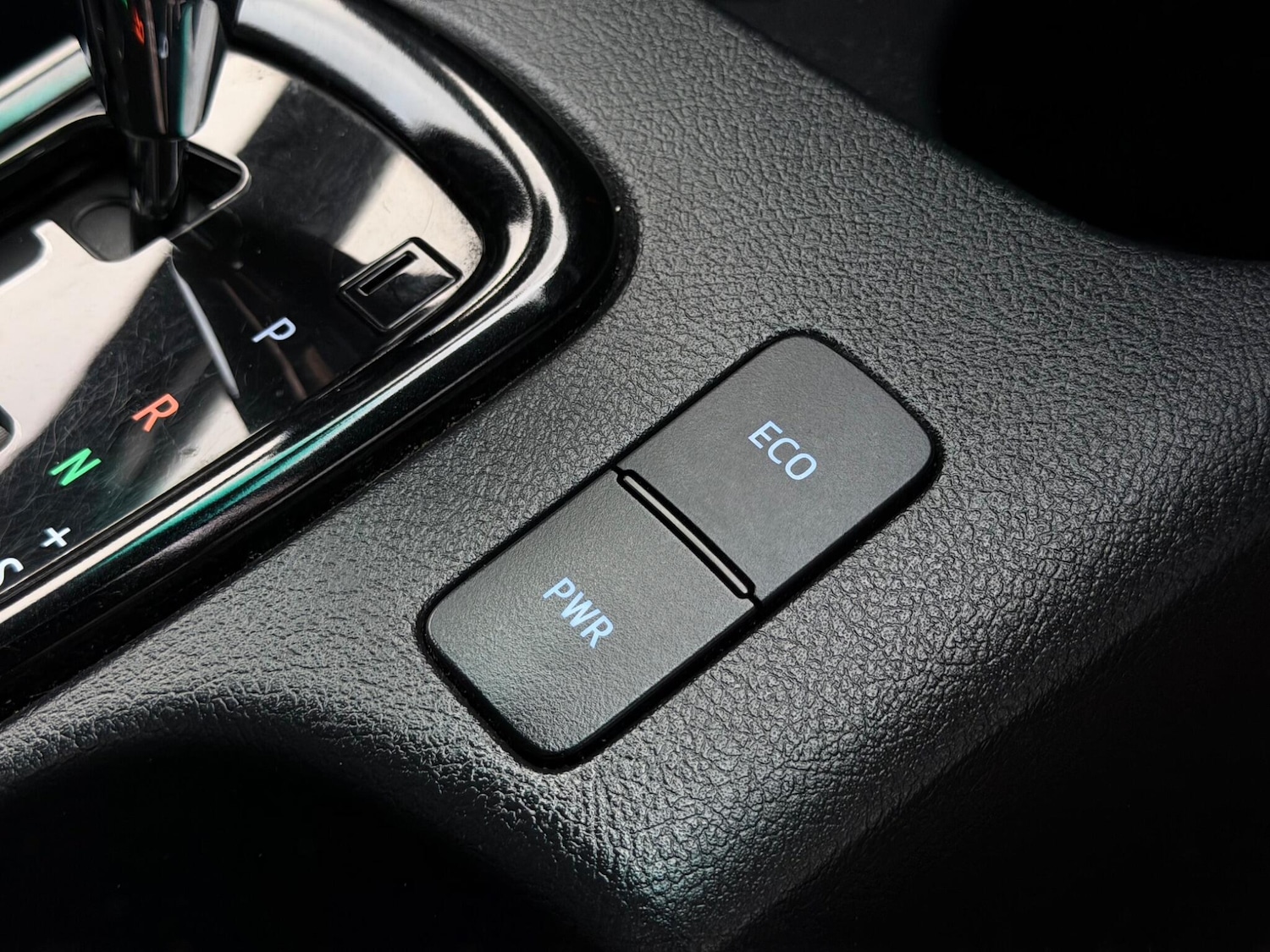 Used Toyota Hilux for sale - 77784475: Photo 9