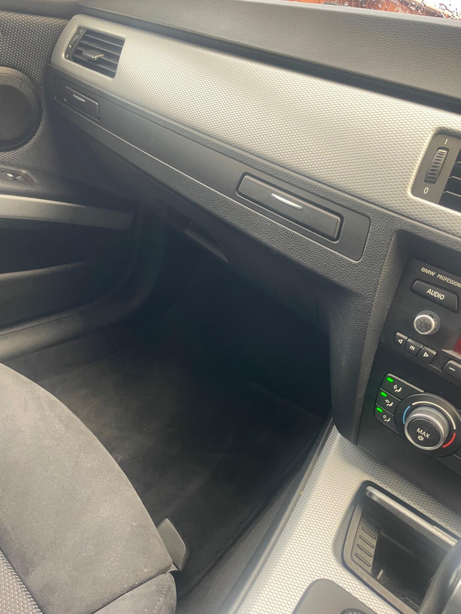 Used BMW 3 Series 2011 for sale - 77320724: Photo 19