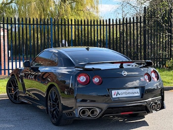 Used Nissan GT-R 2018 for sale - 78115154: Photo