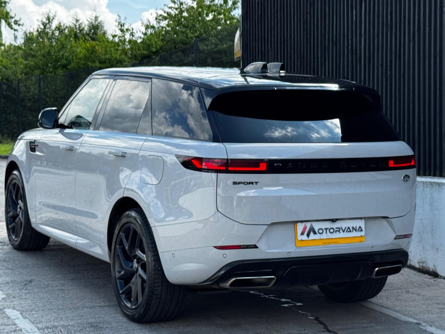 Used Land Rover Range Rover Sport 2022 for sale - 76561208: Photo 6