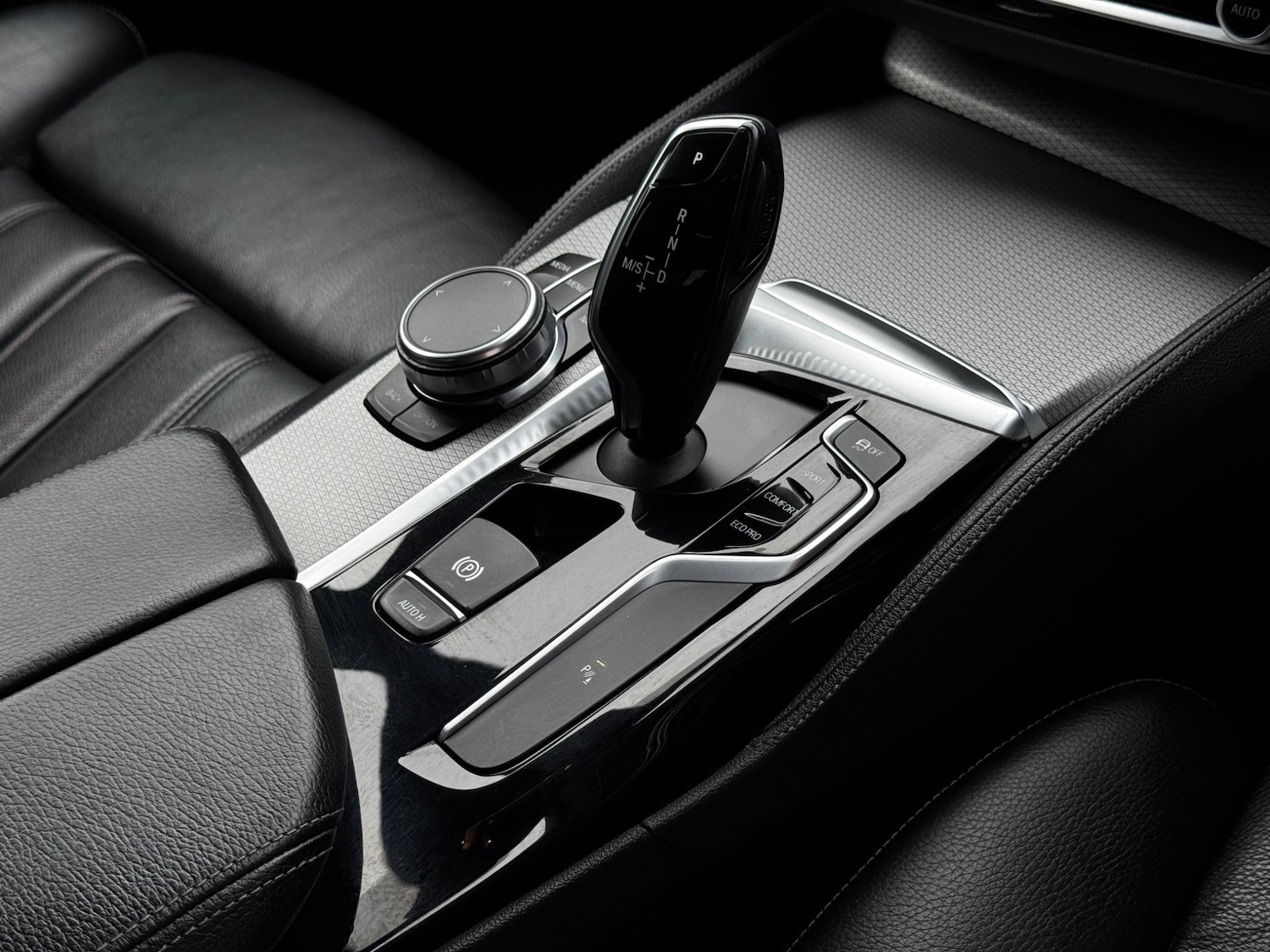 Used BMW 5 Series 2017 for sale - 77091773: Photo 18