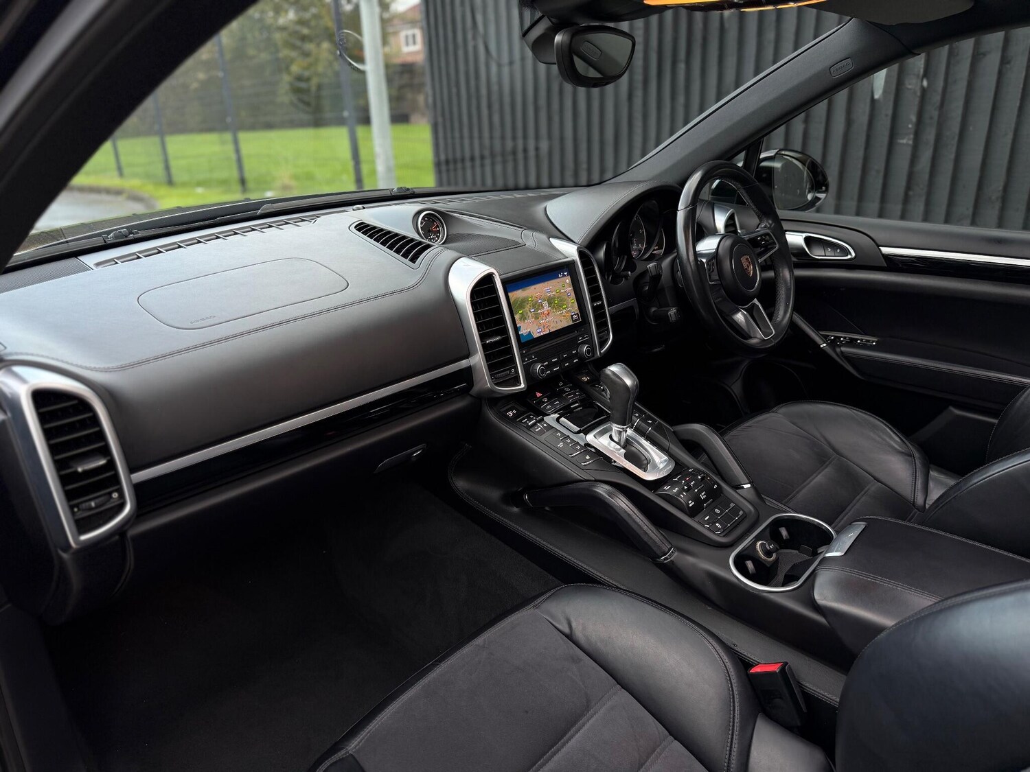 Used Porsche Cayenne for sale - 76989355: Photo 17