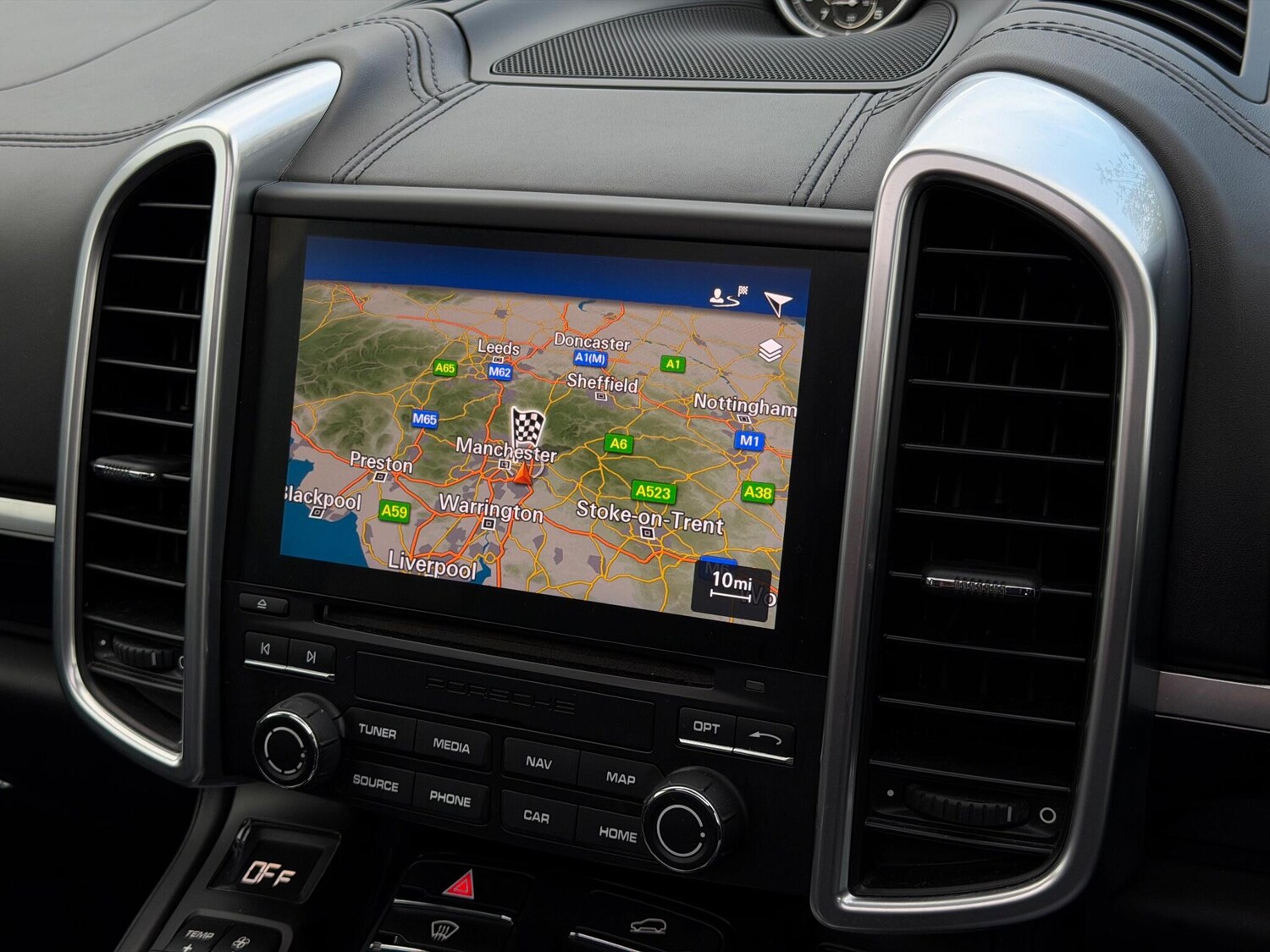 Used Porsche Cayenne for sale - 76989355: Photo 34