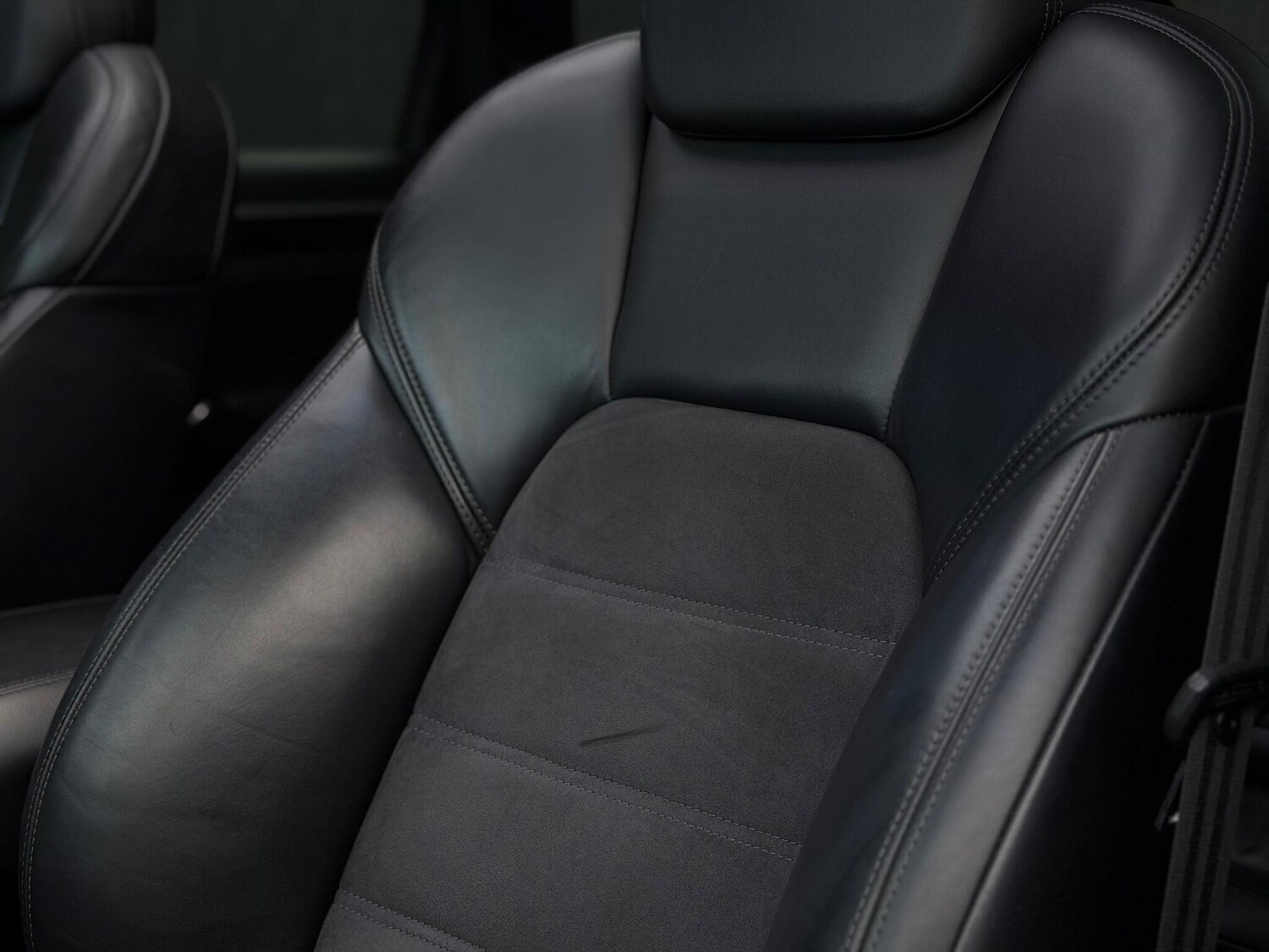 Used Porsche Cayenne for sale - 76989355: Photo 42