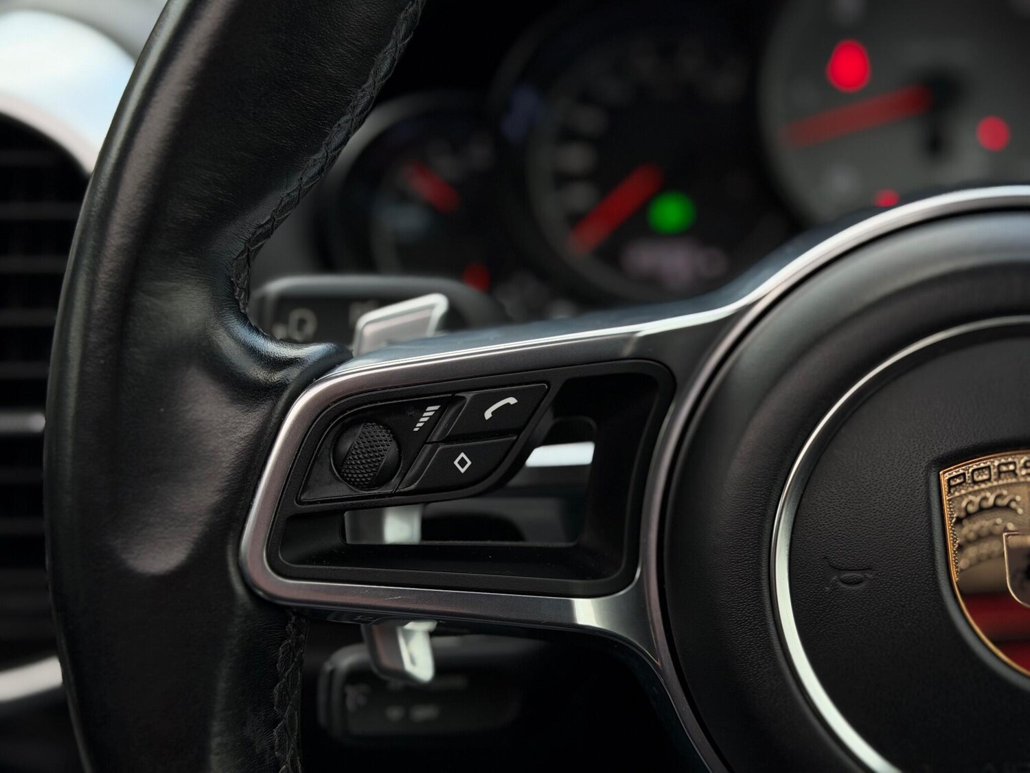 Used Porsche Cayenne for sale - 76989355: Photo 52