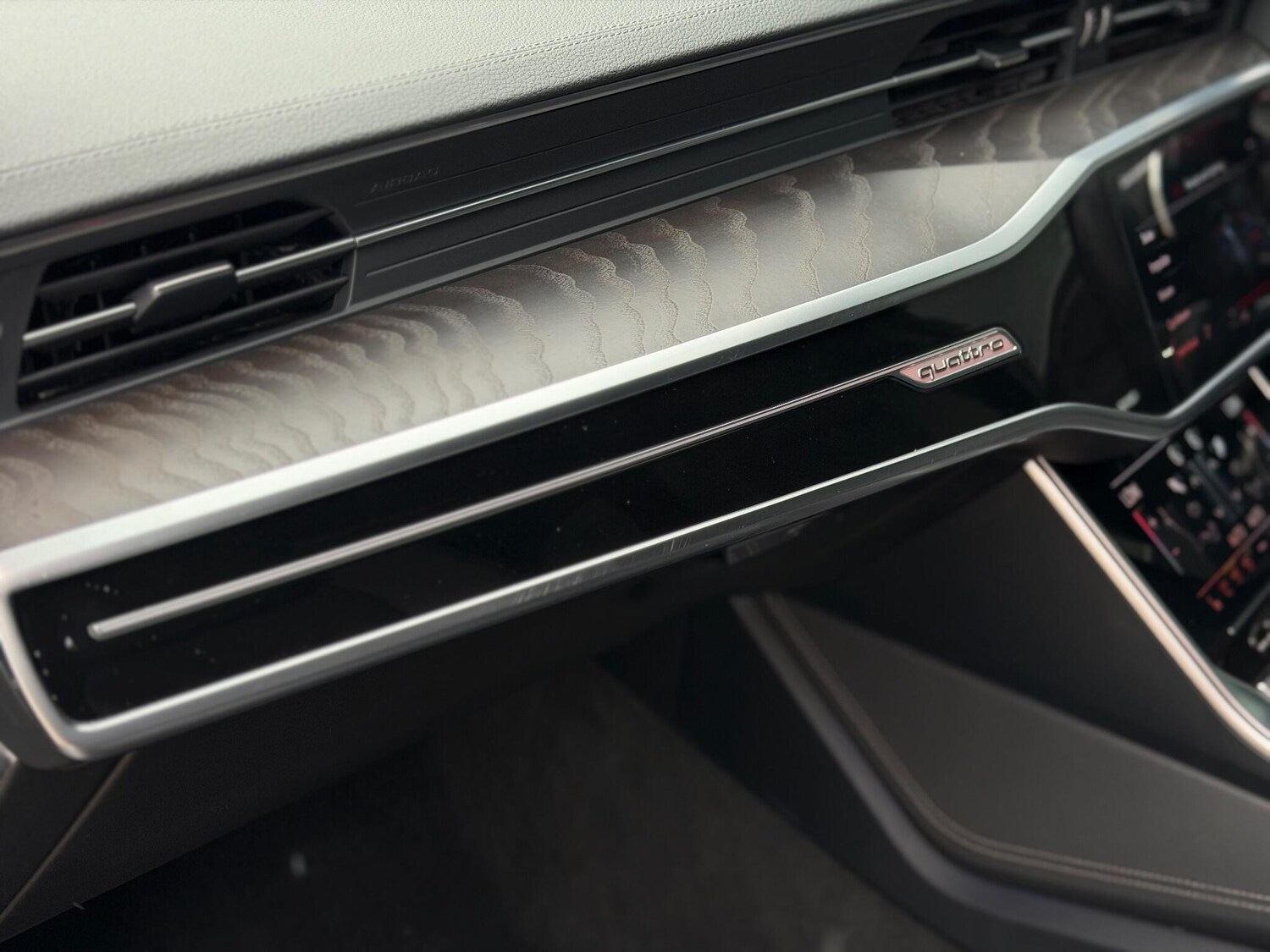 Used Audi RS6 2020 for sale - 76561084: Photo 64