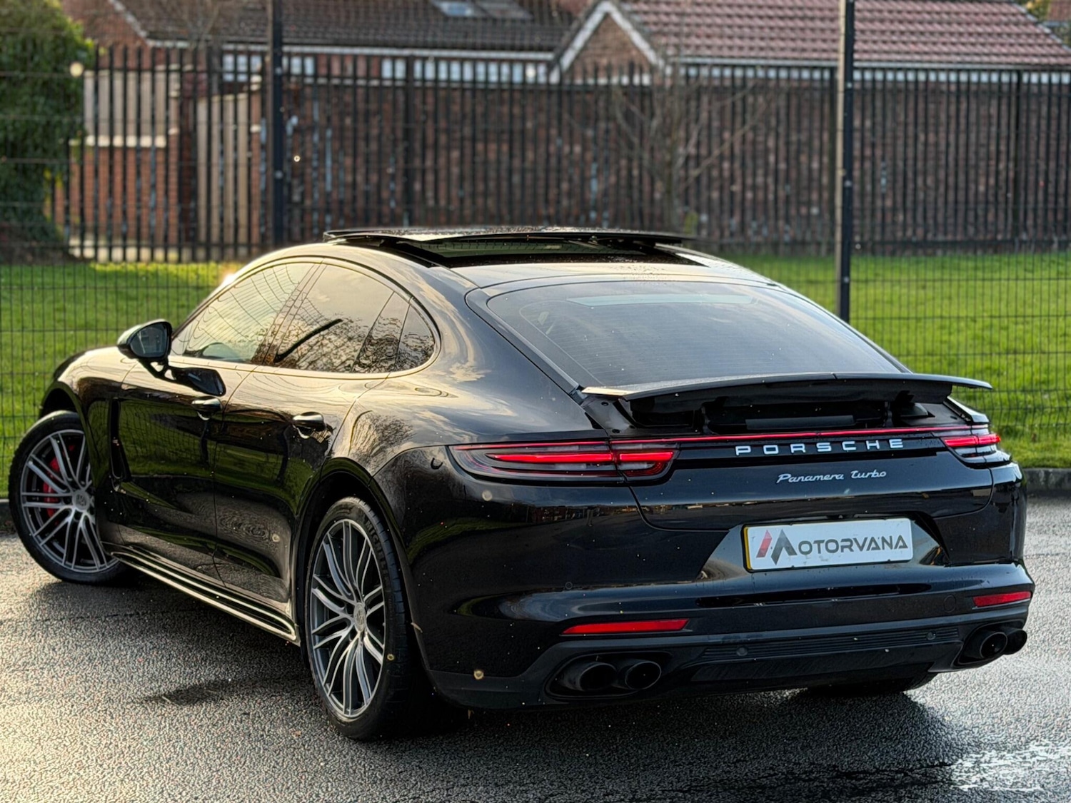 Used Porsche Panamera 2017 for sale - 76727309: Photo 13