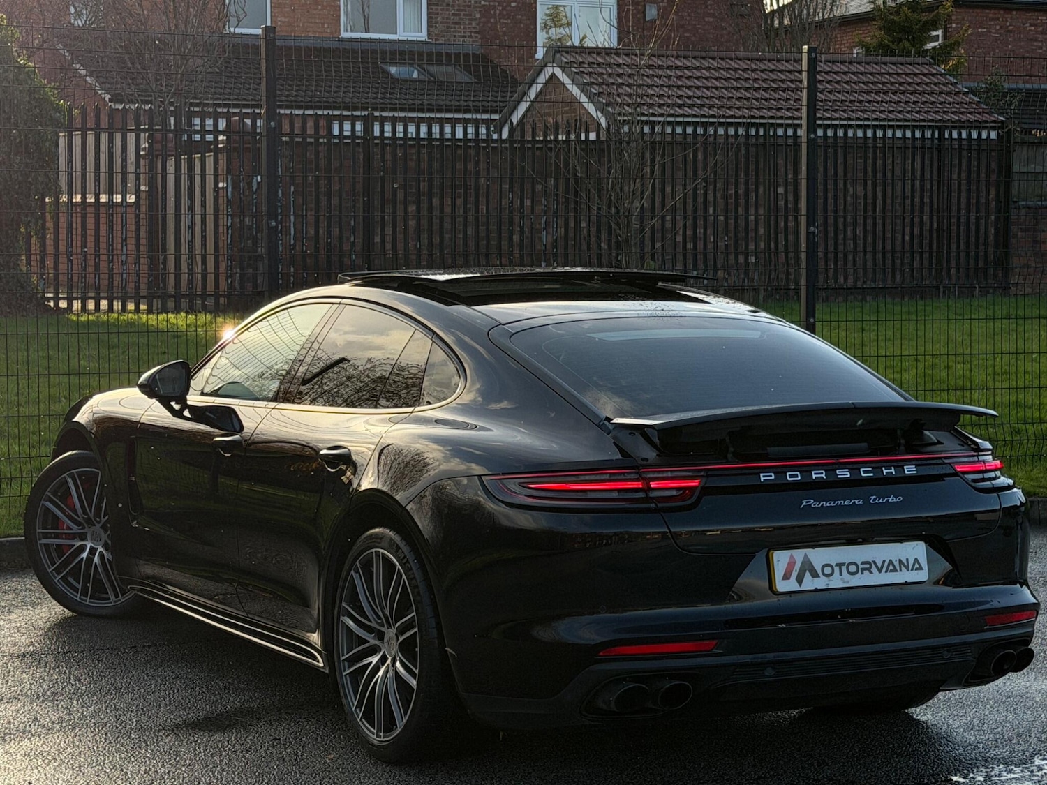 Used Porsche Panamera 2017 for sale - 76727309: Photo 14