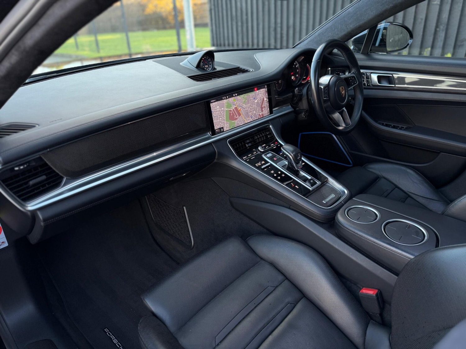 Used Porsche Panamera 2017 for sale - 76727309: Photo 22