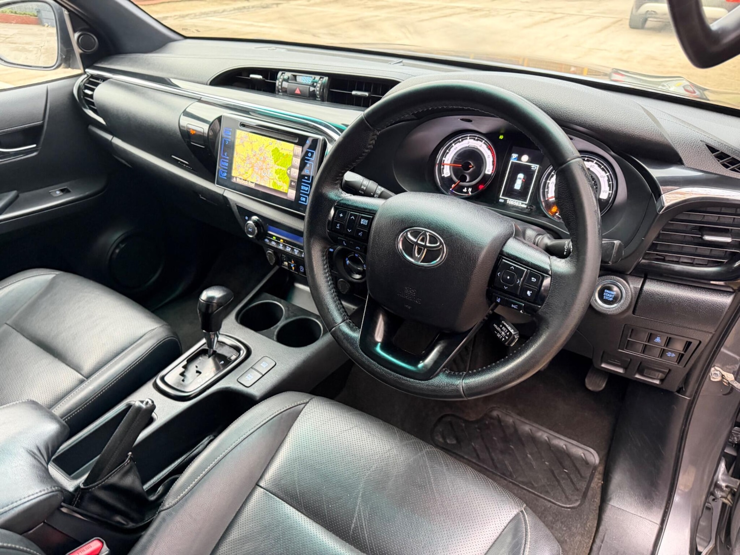Used Toyota Hilux 2020 for sale - 77387069: Photo 24