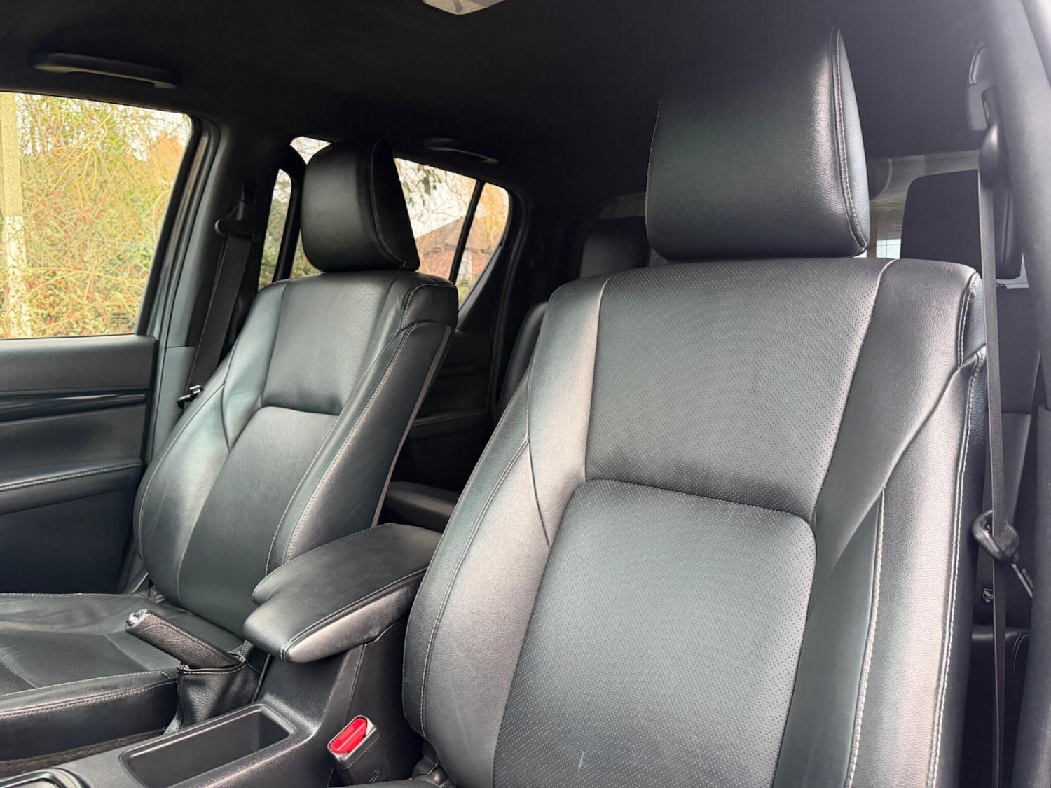 Used Toyota Hilux 2020 for sale - 77387069: Photo 27