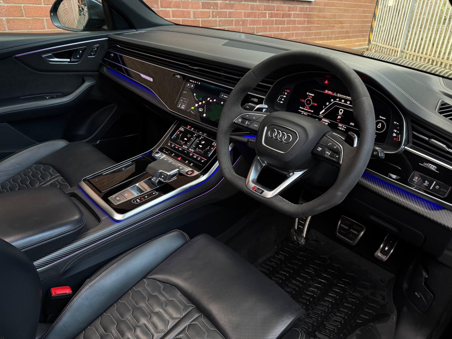 Used Audi RS Q8 2021 for sale - 77237923: Photo 3