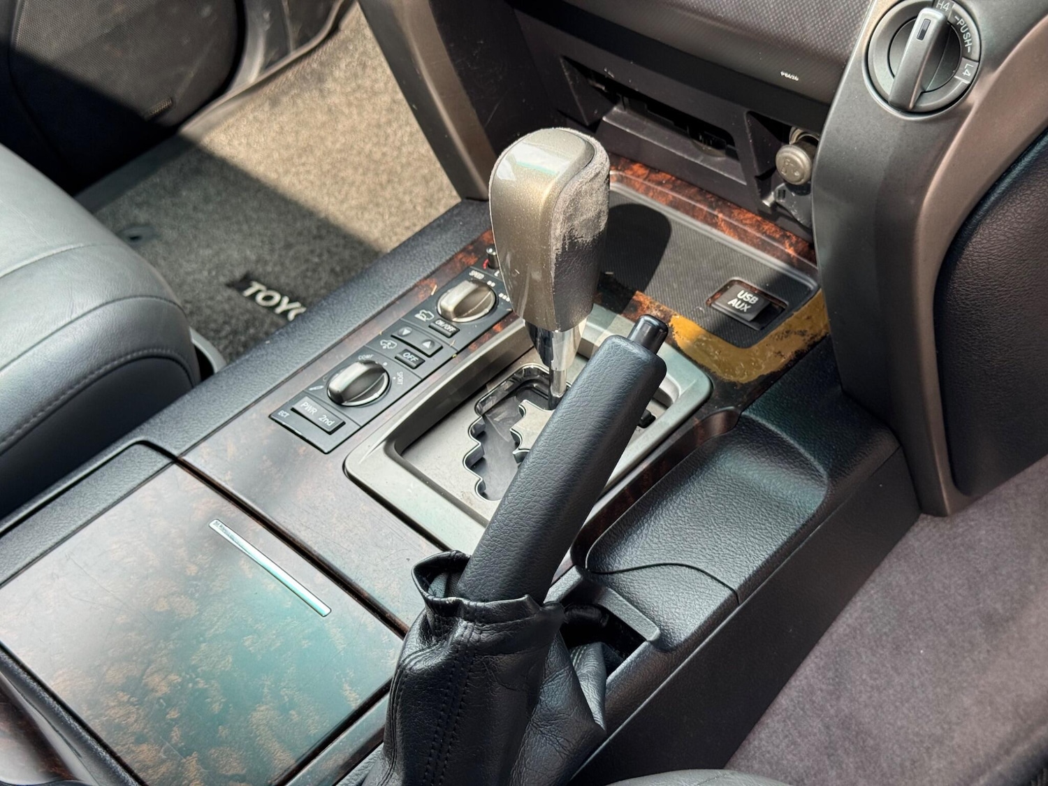 Used Toyota Land Cruiser 2010 for sale - 76994995: Photo 15