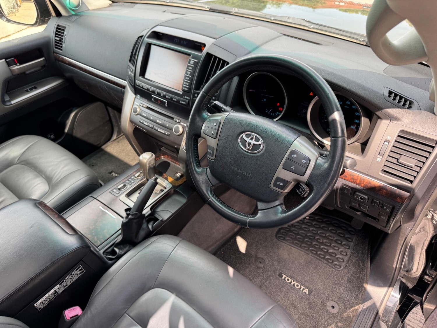 Used Toyota Land Cruiser 2010 for sale - 76994995: Photo 17