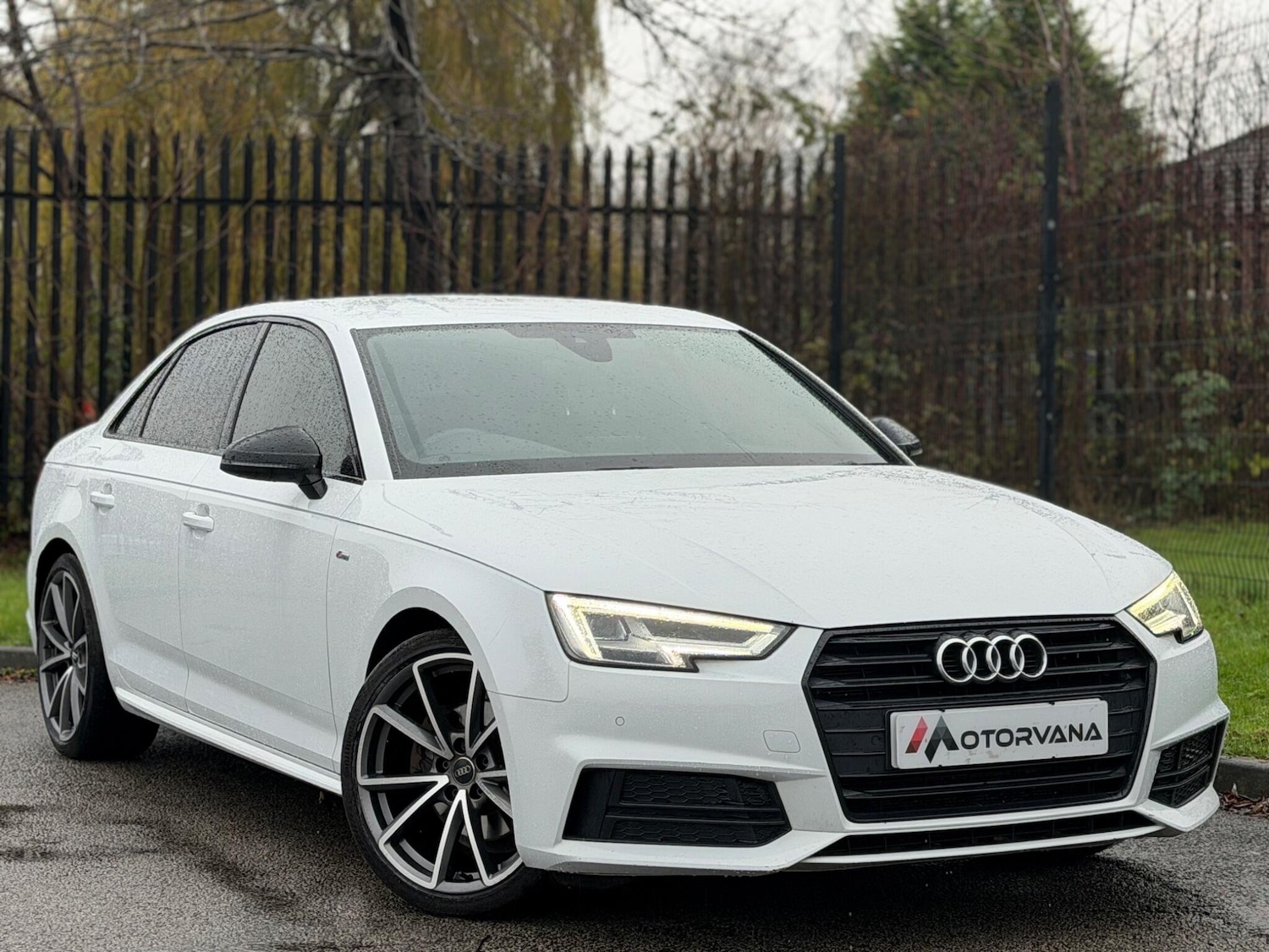 Used Audi A4 2017 for sale - 76752772: Photo 1