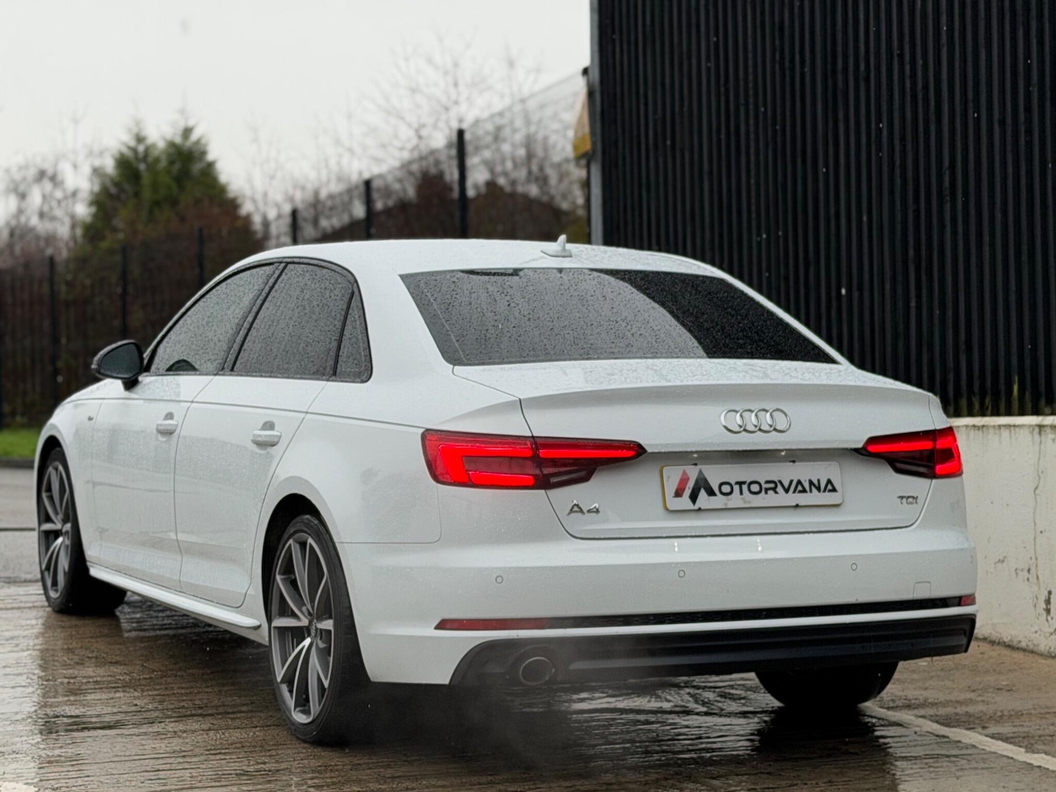 Used Audi A4 2017 for sale - 76752772: Photo 12