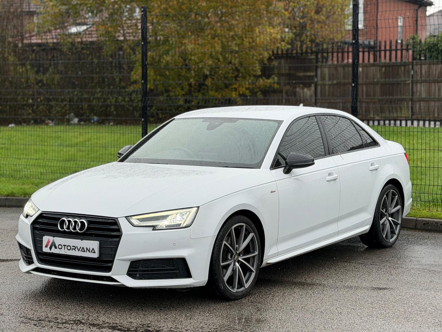 Used Audi A4 2017 for sale - 76752772: Photo 3