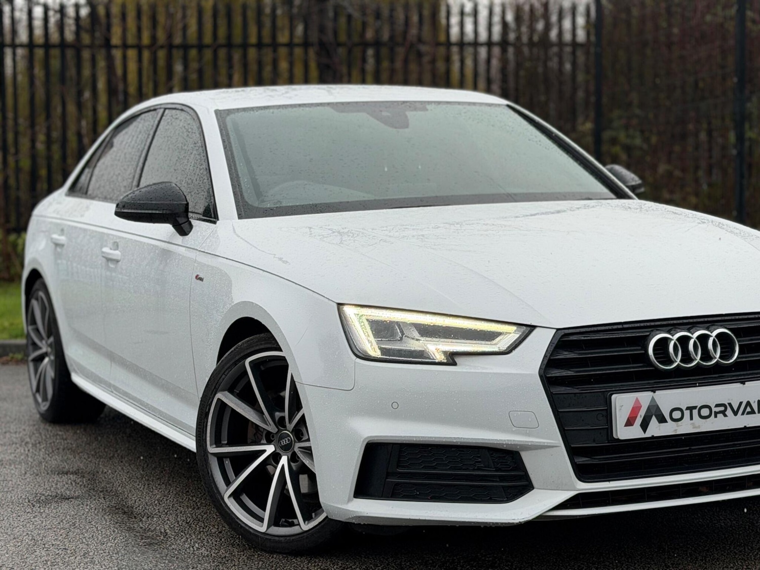 Used Audi A4 2017 for sale - 76752772: Photo 5