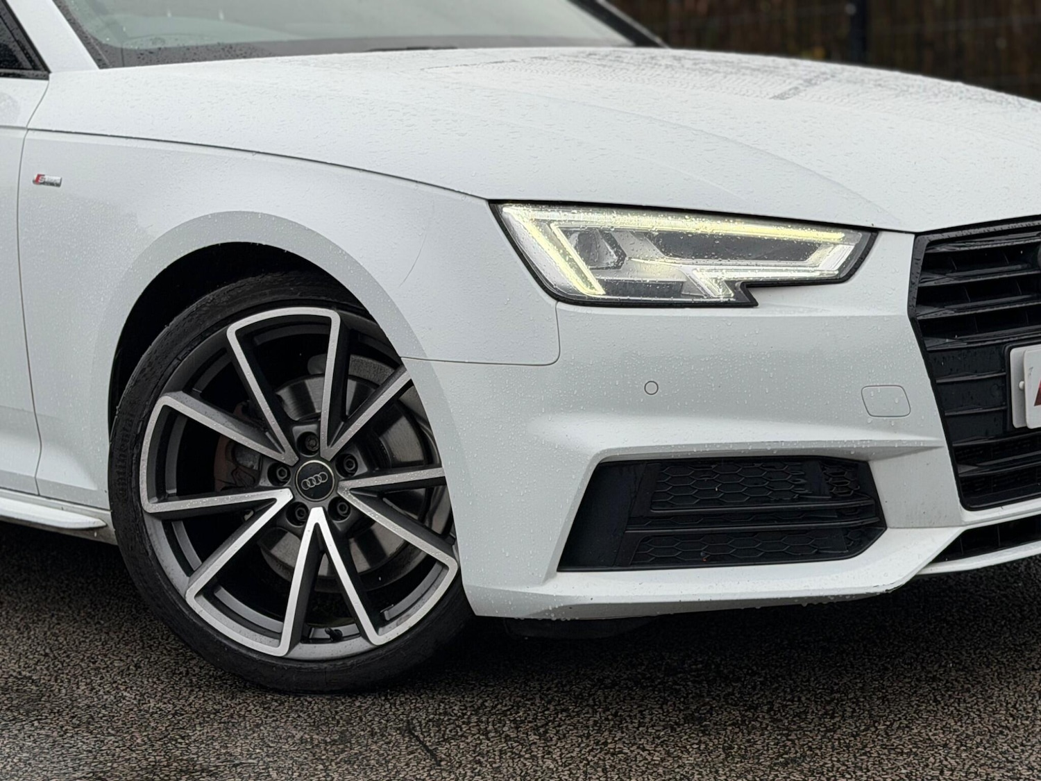 Used Audi A4 2017 for sale - 76752772: Photo 6