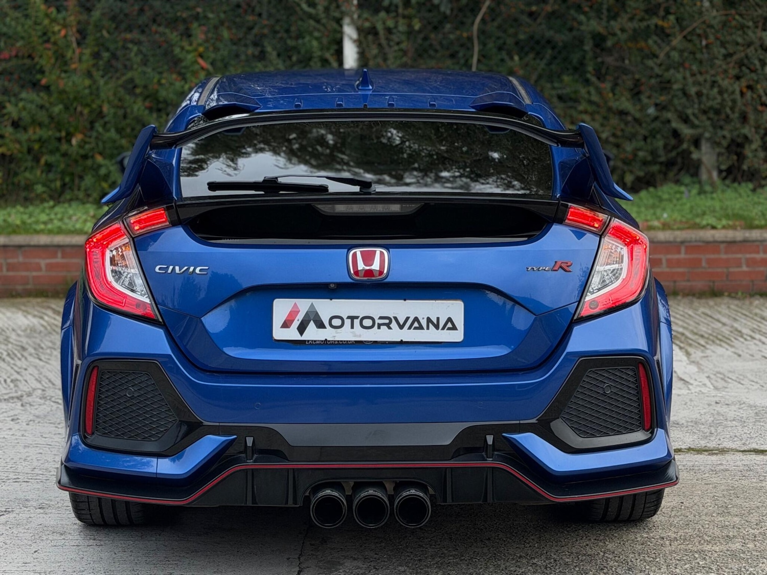 Used Nissan GT-R 2018 for sale - 76995657: Photo 12