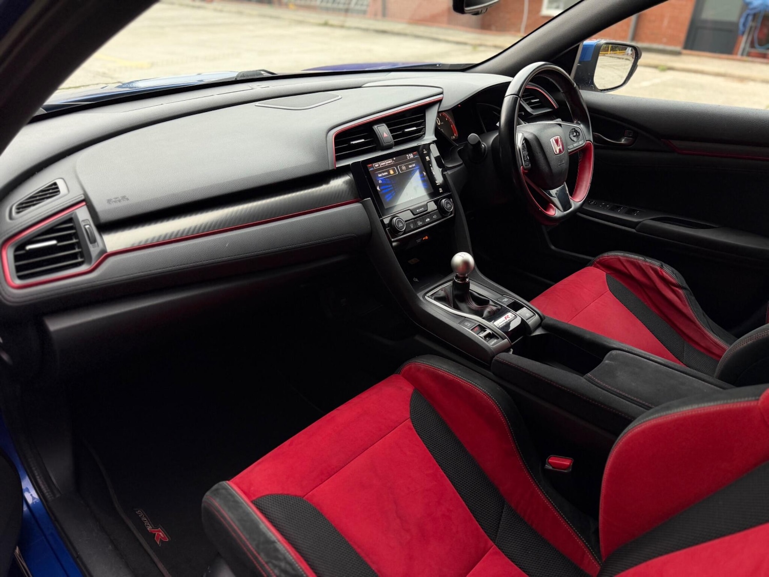 Used Nissan GT-R 2018 for sale - 76995657: Photo 22