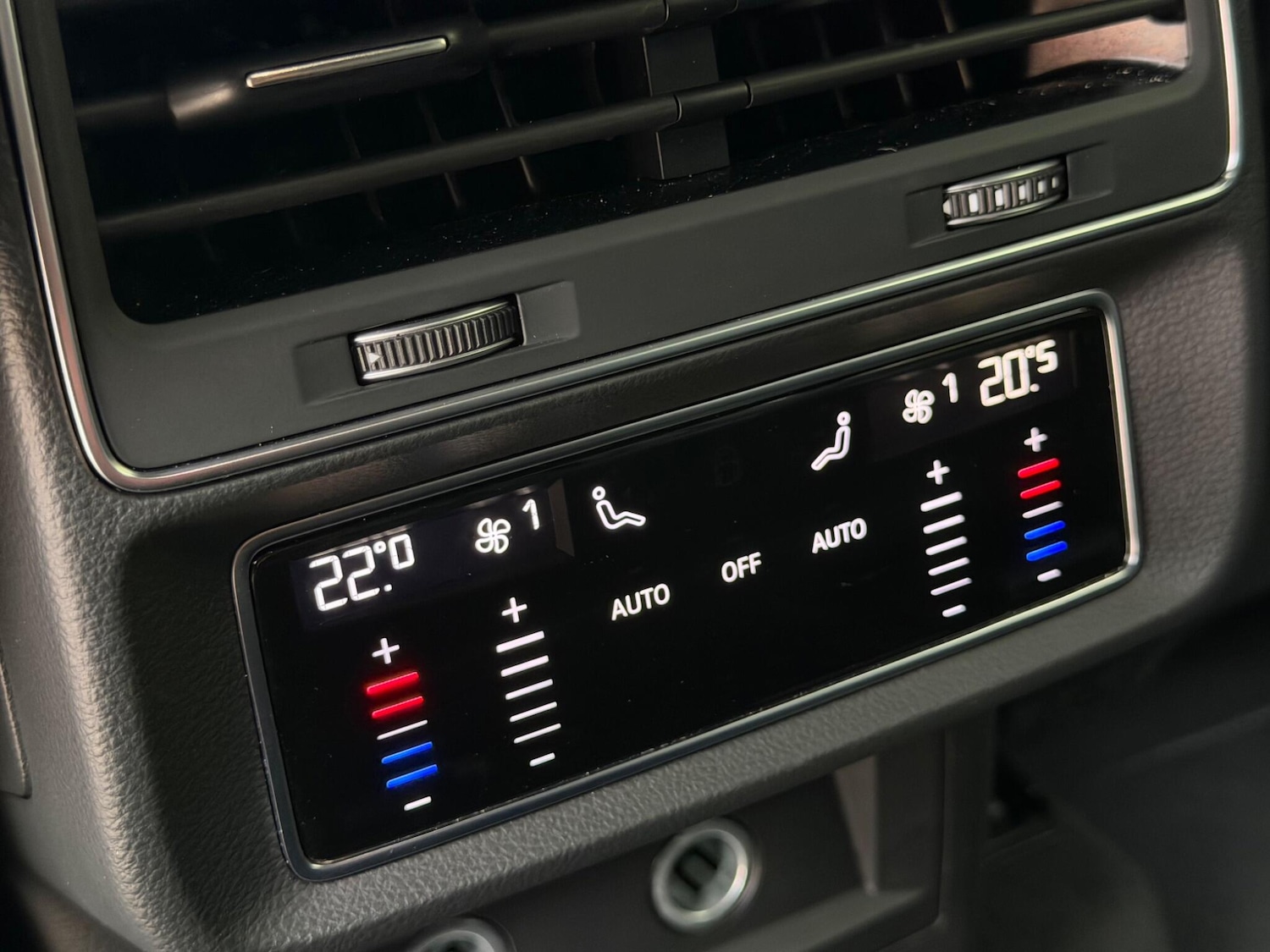 Used Audi Q7 2024 for sale - 78006949: Photo 30