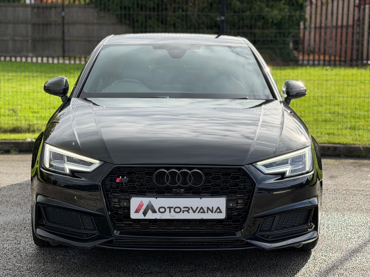 Used Audi A4 2017 for sale - 76562352: Photo 4