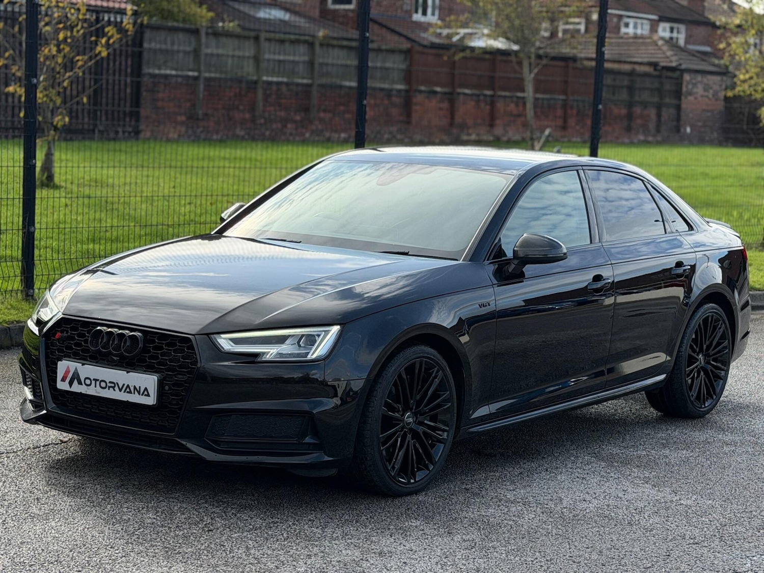 Used Audi A4 2017 for sale - 76562352: Photo 5