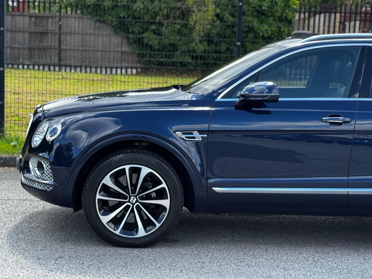 Used Bentley Bentayga 2016 for sale - 76561361: Photo 15