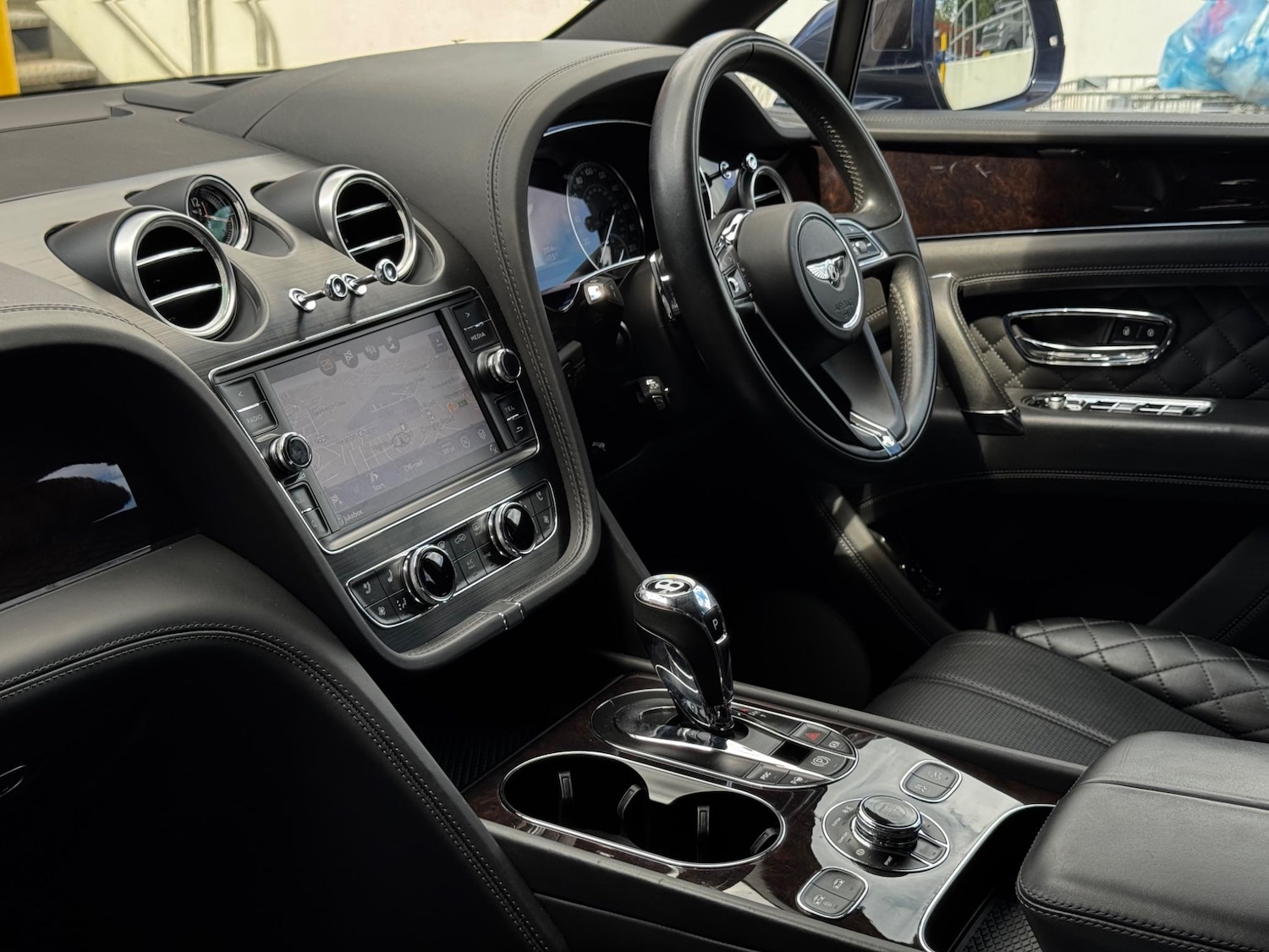 Used Bentley Bentayga 2016 for sale - 76561361: Photo 26