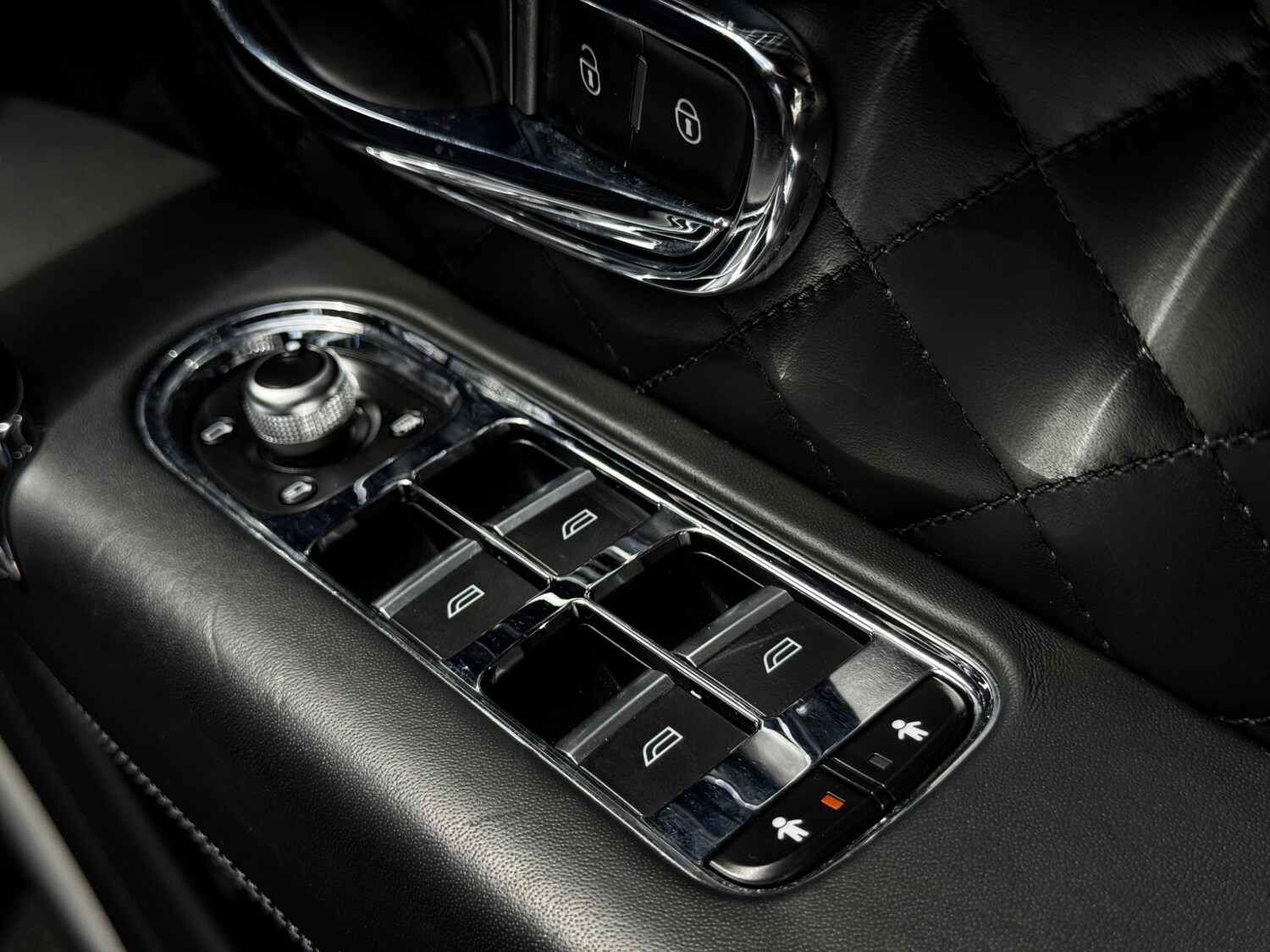 Used Bentley Bentayga 2016 for sale - 76561361: Photo 33