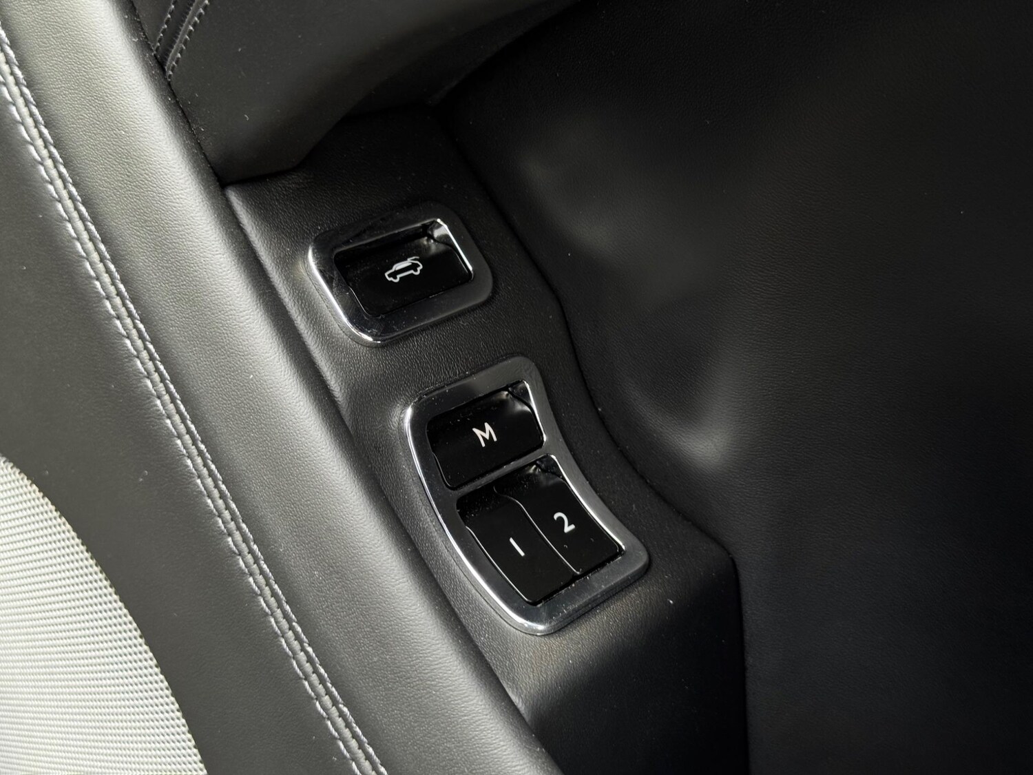 Used Bentley Bentayga 2016 for sale - 76561361: Photo 34