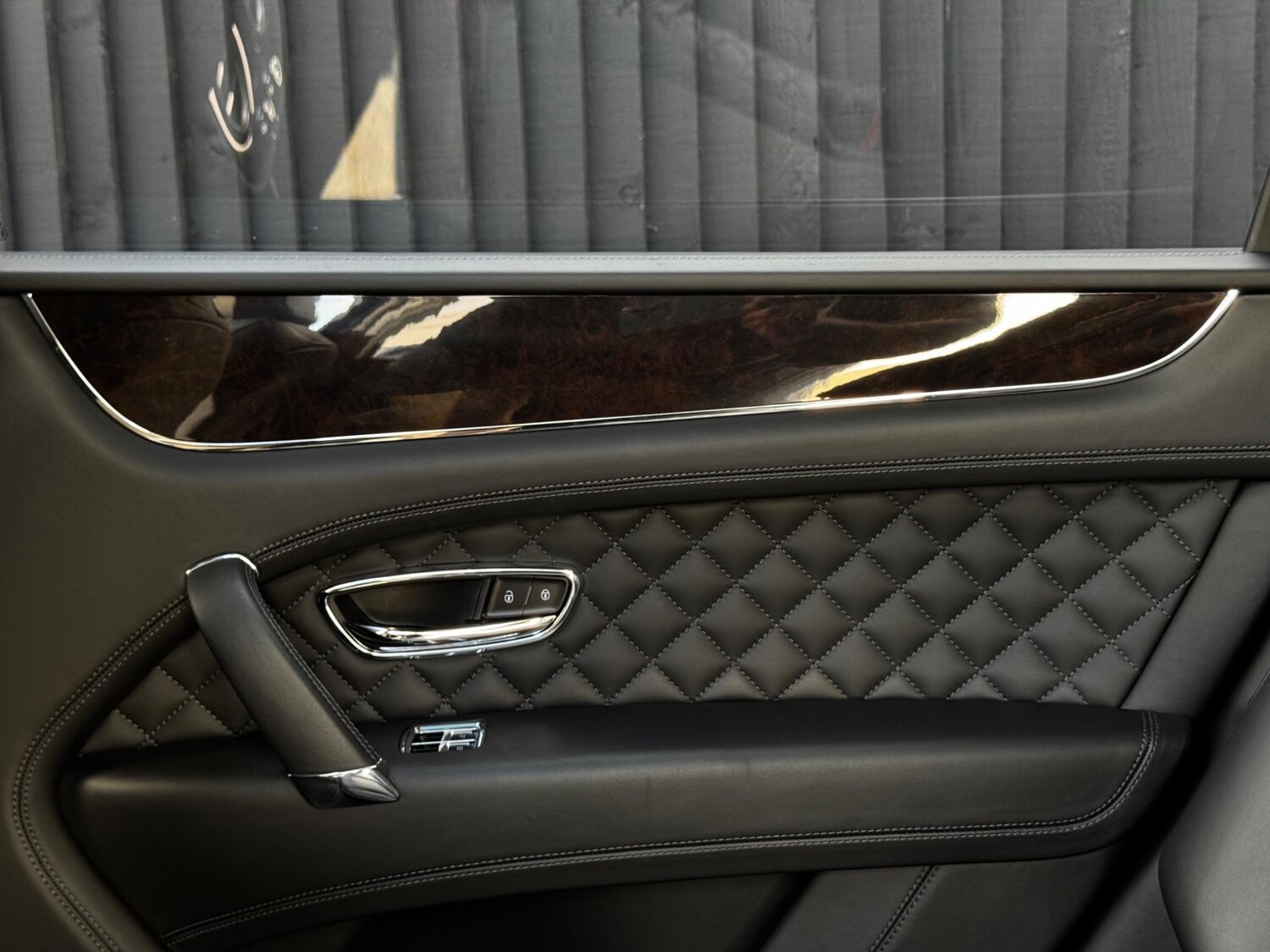 Used Bentley Bentayga 2016 for sale - 76561361: Photo 41