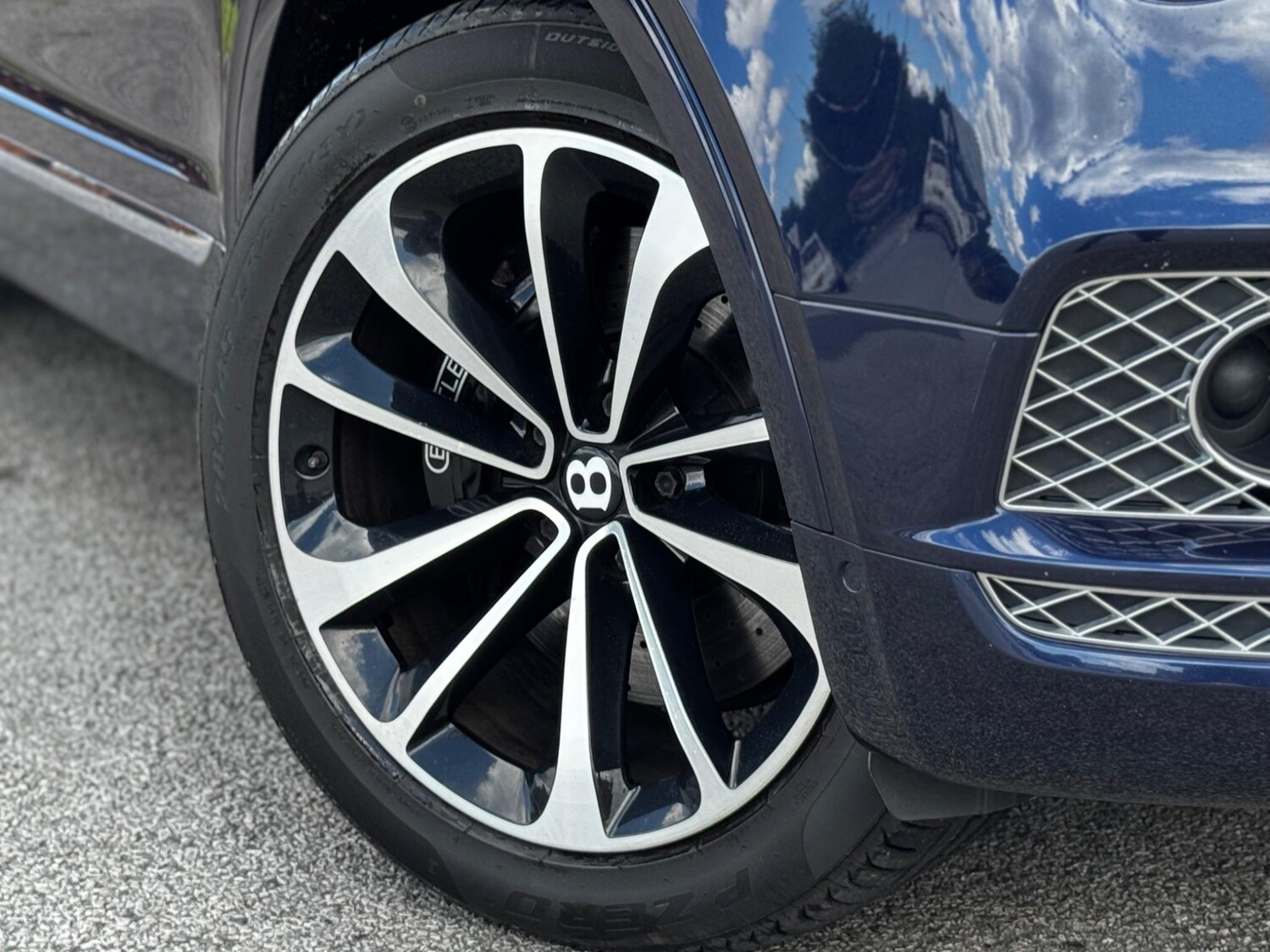 Used Bentley Bentayga 2016 for sale - 76561361: Photo 43