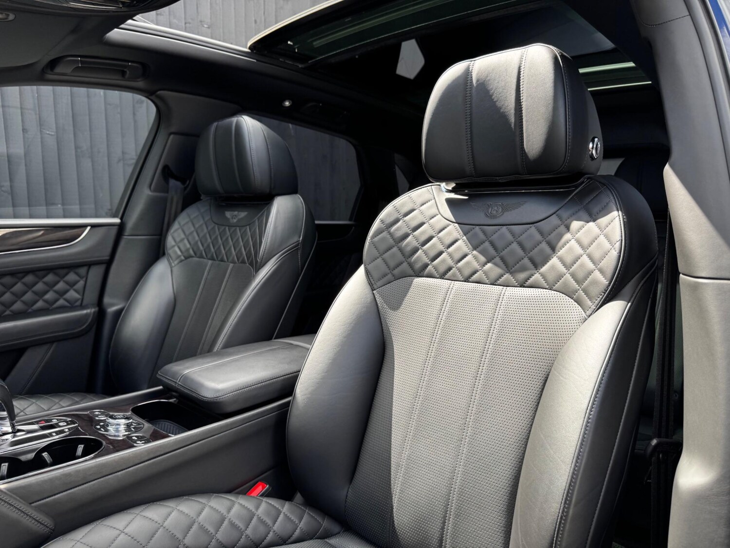 Used Bentley Bentayga 2016 for sale - 76561361: Photo 61