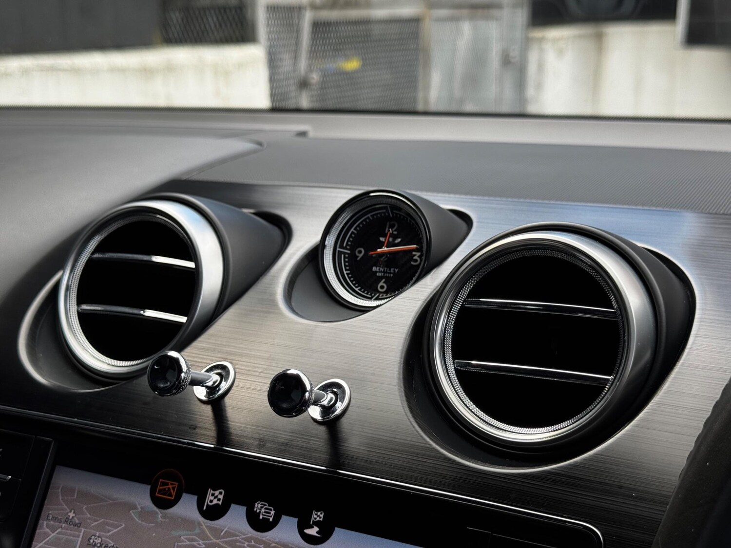 Used Bentley Bentayga 2016 for sale - 76561361: Photo 69