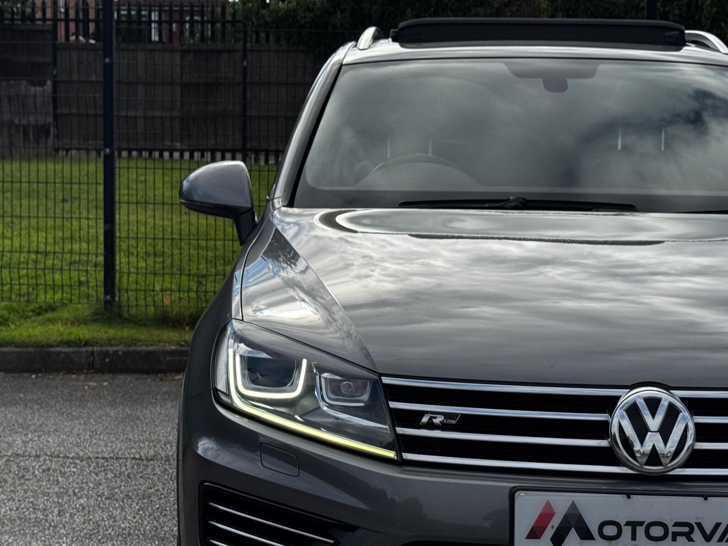 Used Volkswagen Touareg 2016 for sale - 76561198: Photo 11