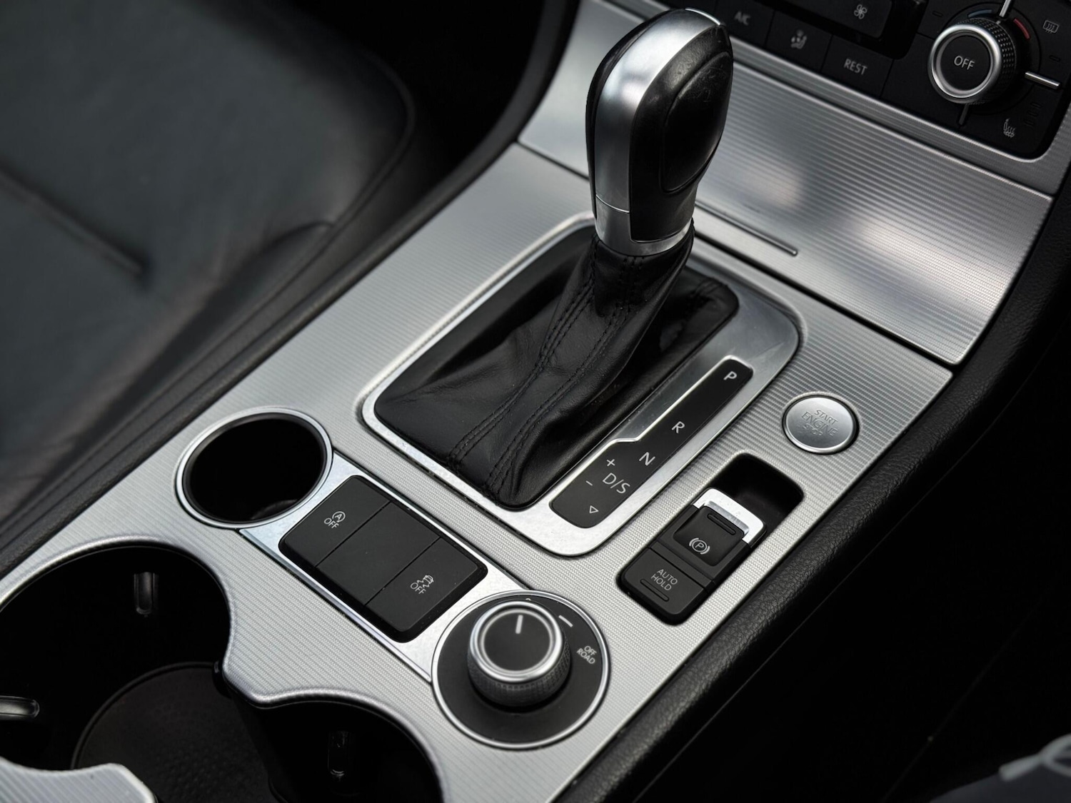 Used Volkswagen Touareg 2016 for sale - 76561198: Photo 19