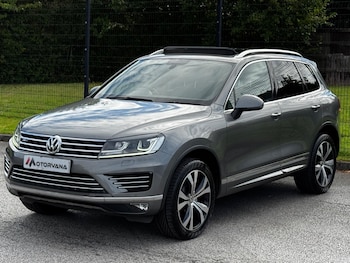 Used Volkswagen Touareg 2016 for sale - 76561198: Photo