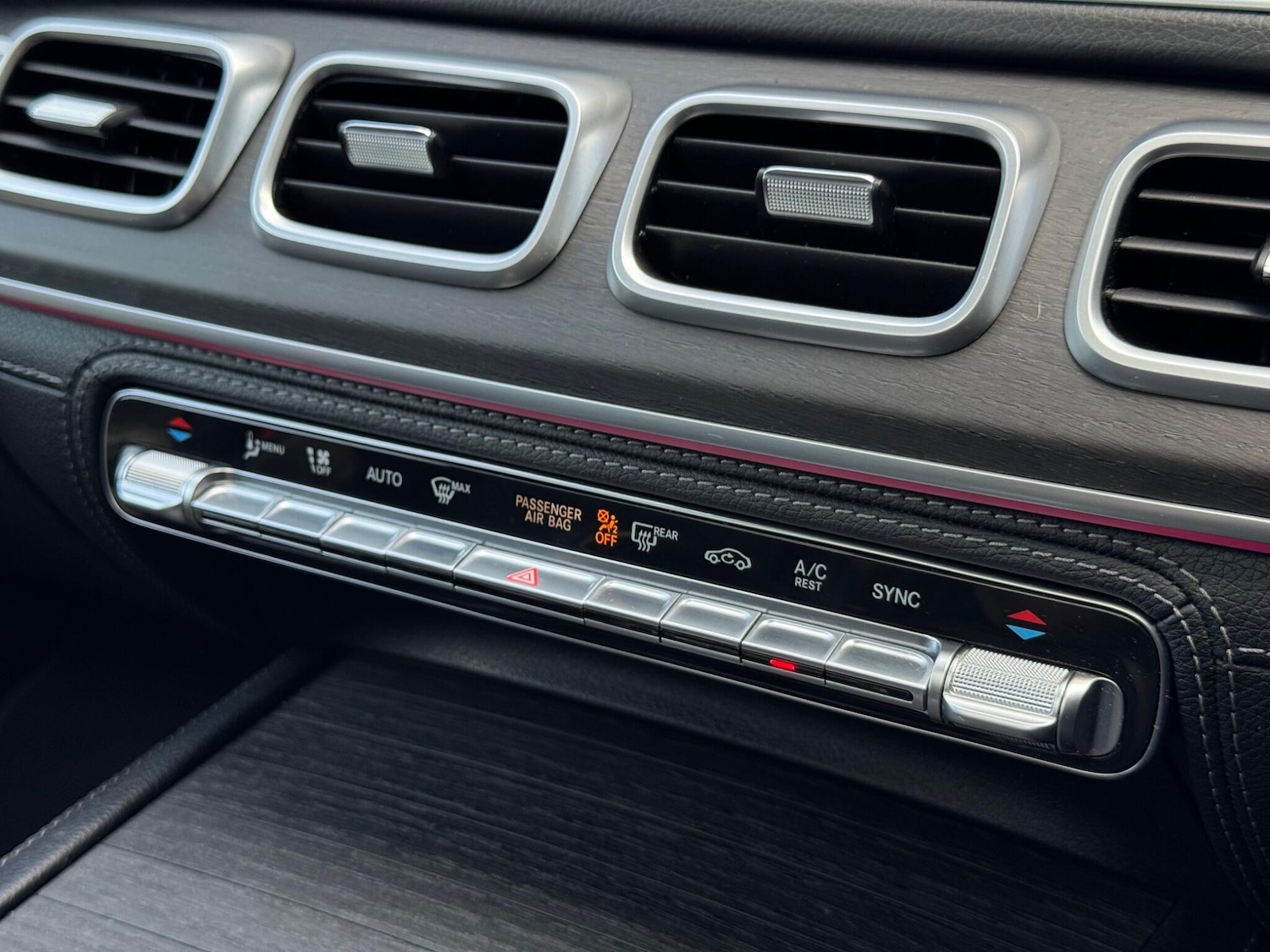 Used Mercedes-Benz GLE 2021 for sale - 76561371: Photo 30