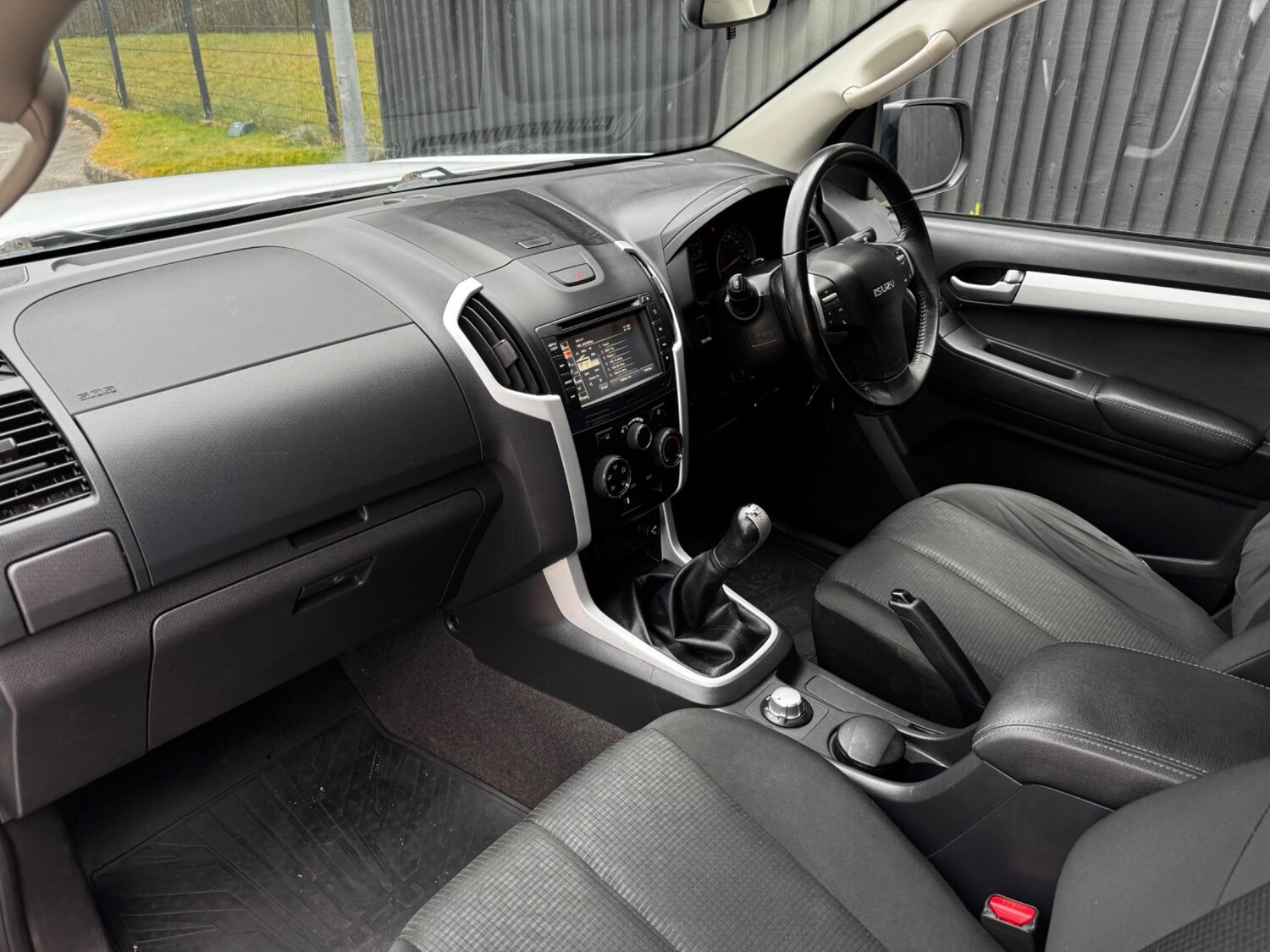 Used Isuzu D-Max 2018 for sale - 76561738: Photo 18